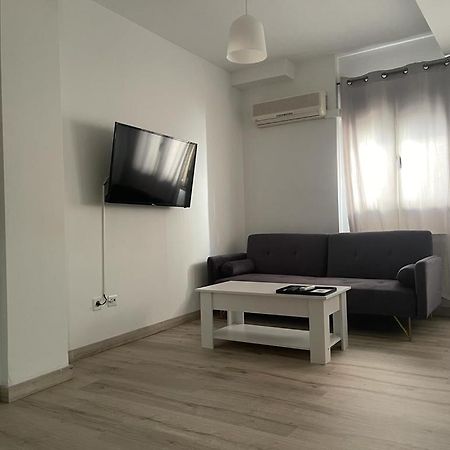 Hostal Plaza De Italia Caces Eksteriør billede