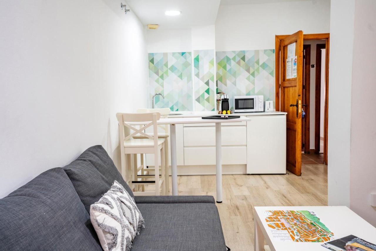 Hostal Plaza De Italia Caces Eksteriør billede