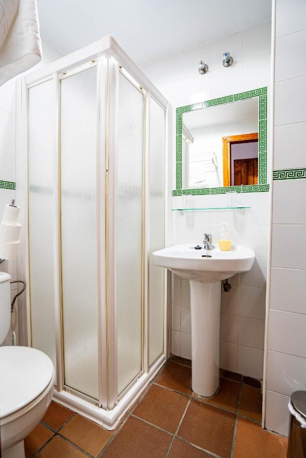 Hostal Plaza De Italia Caces Eksteriør billede